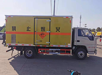 周村爆破器材运输车