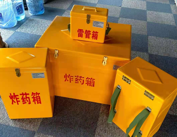 周村不同环境下如何选择炸药箱雷管箱